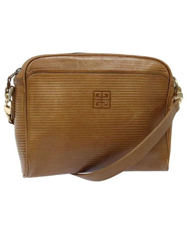 Leather Shoulder Bag with Handle and Classic Design