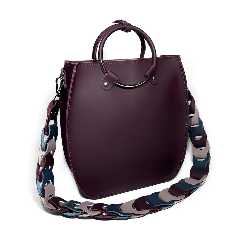 Unleash Your Style: The Distinctive Leather Bag